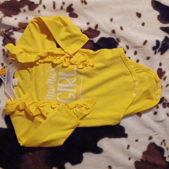 MOMMAS GIRL, YELLOW SIZE 100, EQUAL TO 3T, WITH CUTE FLORAL PAN… - Picture 2 of 7